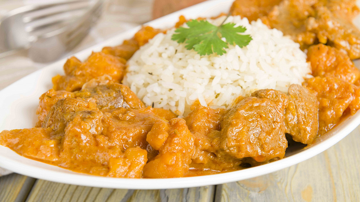 Colombo de poulet aux légumes préparé avec la pâte à colombo Chaleur Créole